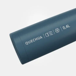 Quechua Bouteille Isotherme Inox 0,4L Avec Gobelet Pour La Randonnée - Bleu -Magasins De Camping Essentiels bouteille isotherme inox 04l avec gobelet pour la randonnee bleu 2