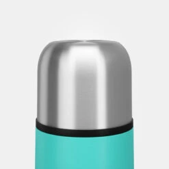 Quechua Bouteille Isotherme Inox 0,4L Avec Gobelet Pour La Randonnée - Turquoise -Magasins De Camping Essentiels bouteille isotherme inox 04l avec gobelet pour la randonnee turquoise 3