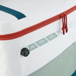 Quechua GLACIERE SOUPLE DE CAMPING - 35 LITRES - CONSERVATION AU FRAIS 17 HEURES -Magasins De Camping Essentiels glaciere souple de camping 35 litres conservation au frais 17 heures 8